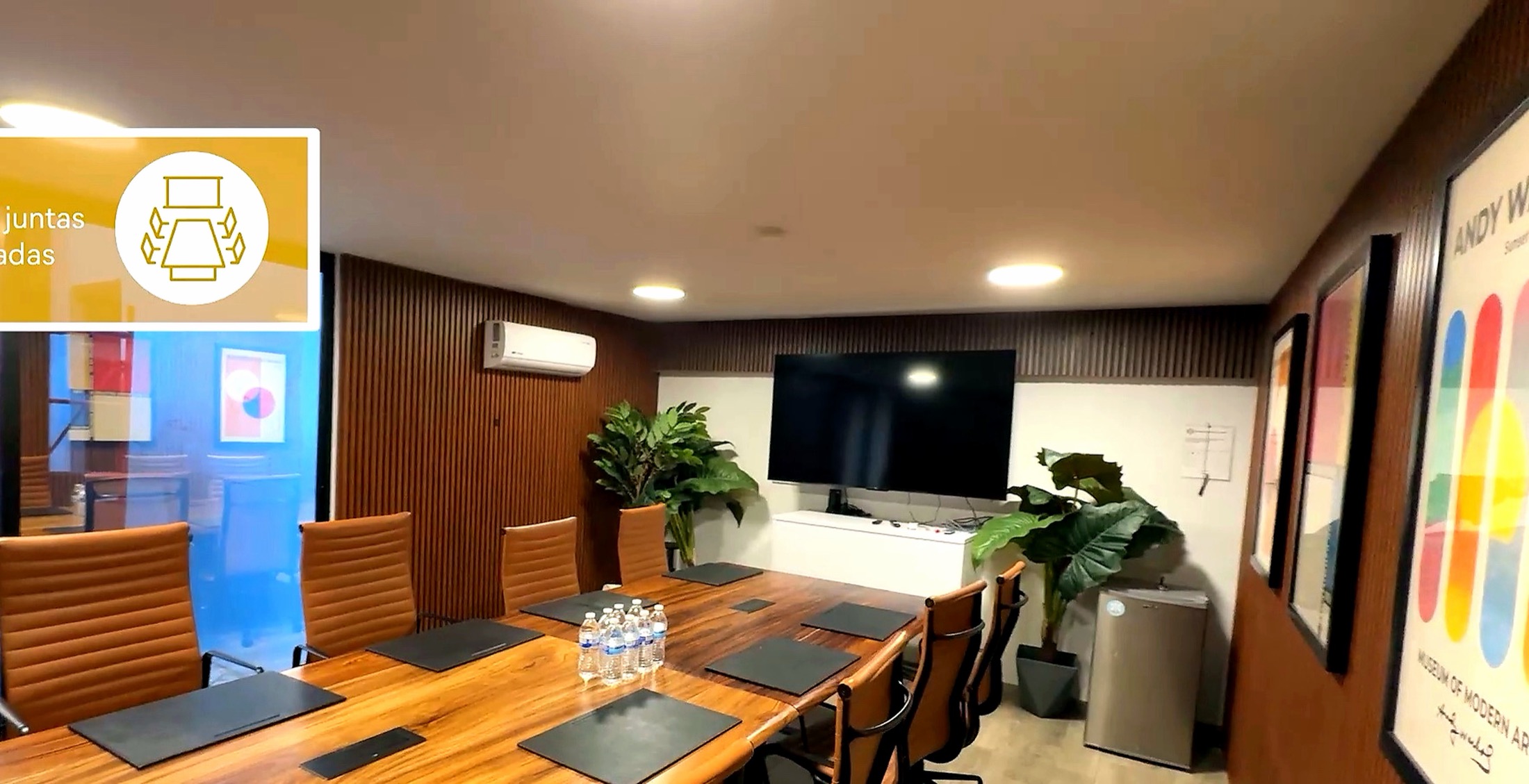 Sala de juntas equipada en Grou Co